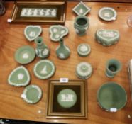 QUANTITY OF GREEN WEDGWOOD JASPERWARE ITEMS TO INCLUDE; DANCING HOURS PLAQUE, ANOTHER OF CHERUBS