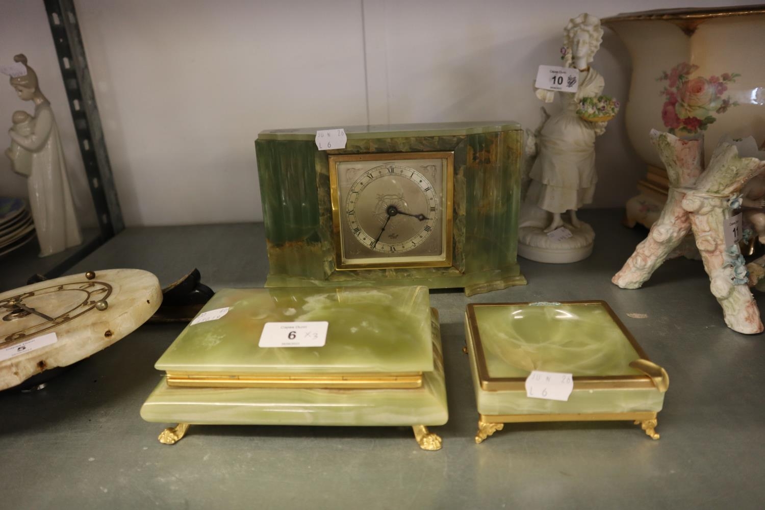 AN ELLIOTT GREEN ONYX ART DECO MANTEL CLOCK WITH SQUARE SILVERED DIAL, SPRING WIND MOVEMENT,