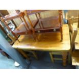 A PINE KITCHEN TABLE, ON FOUR TURNED TAPERING LEGS, 4’ X 2’5”, THE TABLE COVER AND A PAIR OF
