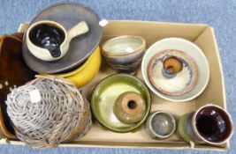 COLLECTION OF STUDIO POTTERY TO INCLUDE; A BRETBY CACHE POT, A CERAMIC WINE VESSEL IN WICKER CASING,