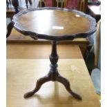 GEORGE V MAHOGANY PIE-CRUST EDGE PEDESTAL WINE TABLE