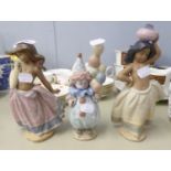 THREE LLADRO FIGURES, VIZ 2 LADY WATER CARRIERS, AND A CLOWN WITH BALLOONS (3)
