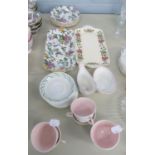 QUEEN ANNE ENGLISH BONE CHINA COFFEE SET, FOR 6 PERSONS, WITH LEAF DECORATION AND SCROLL BORDERS VIZ