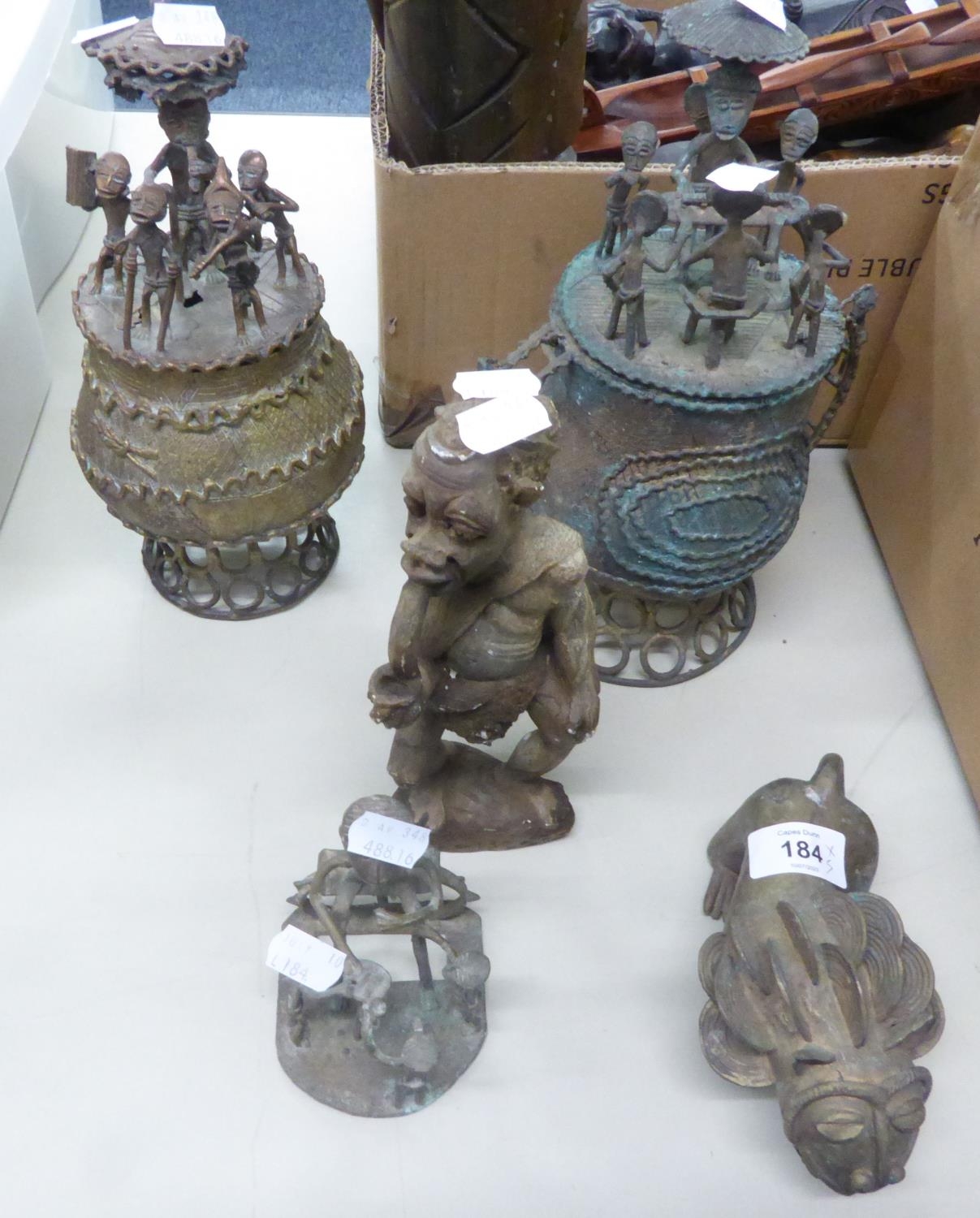 A SMALL GROUP OF BENIN STYLE BRONZES, INCLUDING TWO VESSELS, WITH MUSICIANS TO THE LID (5)