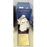 ROYAL DOULTON ELIZABETH II LIMITED EDITION 617/750 BOXED WITH CERTIFICATE