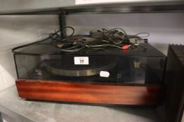 A THORENS TD147 RECORD TURNTABLE, WITH CABLES (UNTESTED)