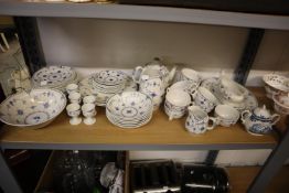A 'DENMARK' PATTERN ENGLISH POTTERY AND DINNER SERVICE, TO INCLUDE; TEAPOT, MILK JUG, SUGAR BASIN,