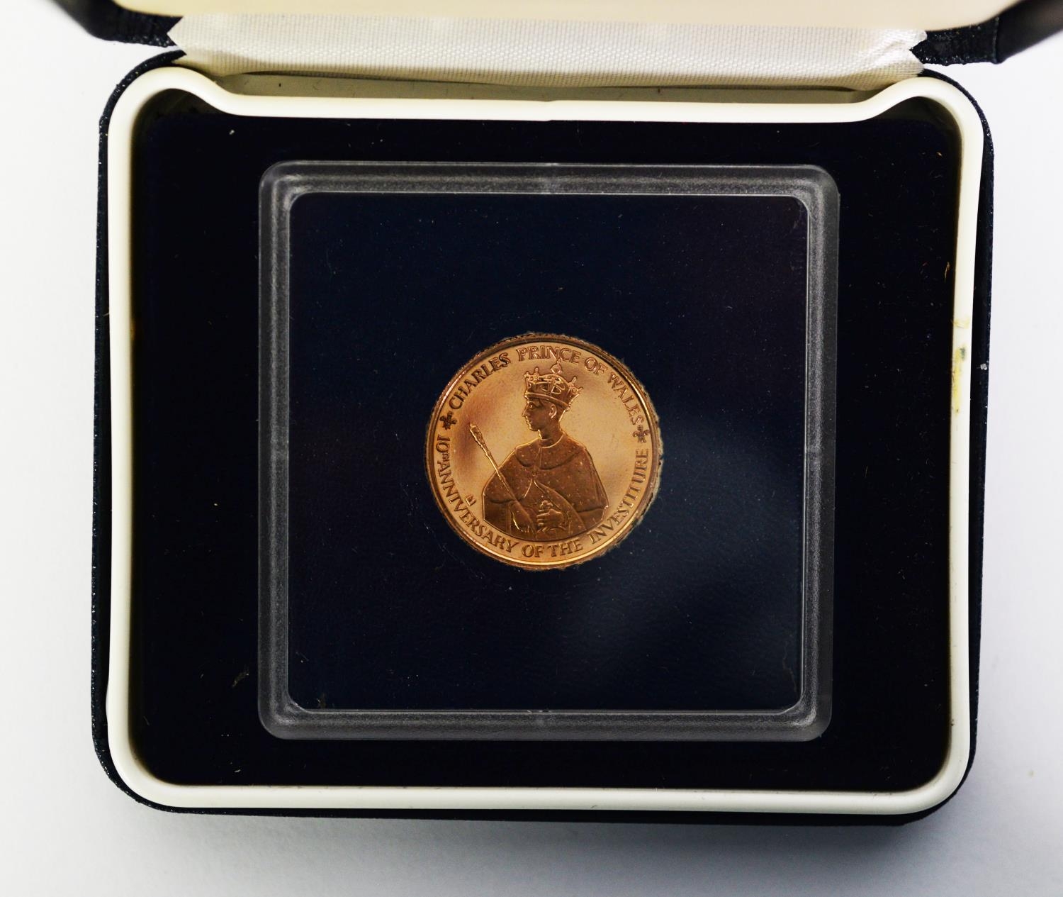 ROYAL MINT, LONDON, JAMAICA 1979 ONE HUNDRED DOLLAR PROOF GOLD COIN, commemorating the 10th - Image 2 of 2