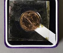 QUEEN ELIZABETH II 2012 DIAMOND JUBILEE BRILLIANT, UNCIRCULATED GOLD FULL SOVEREIGN, encapsulated