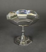 EDWARD VII SILVER PEDESTAL BON BON DISH BY HUTTON & SONS, the steep sided bowl of octagonal outline,