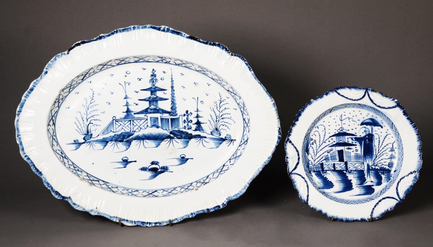PROBABLY LIVERPOOL, LATE EIGHTEENTH CENTURY BLUE AND WHITE FEATHER EDGED PEARLWARE POTTERY