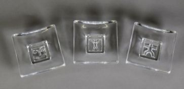 BERTIL VALLIEN FOR KOSTA BODA, SET OF THREE CLEAR MOULDED GLASS ‘DAYS’ DISHES, Monday, Tuesday and