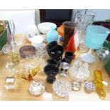 ASSORTED GLASS WARES TO INCLUDE; OBSIDIAN JUGS AND VASES, OPAQUE GLASS PINEAPPLE VASE AND COVER