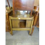 A GEORGE III MAHOGANY TRAY TOP COMMODE WITH TAMBOUR FRONT