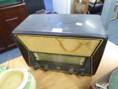 'STELLA' VALUE RADIO IN BROWN BAKELITE TOP CASE