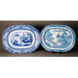 A LARGE SPODE OCTAGONAL WILLOW PATTERN MEAT PLATE, with gravy well and Fitzhugh border, plus a