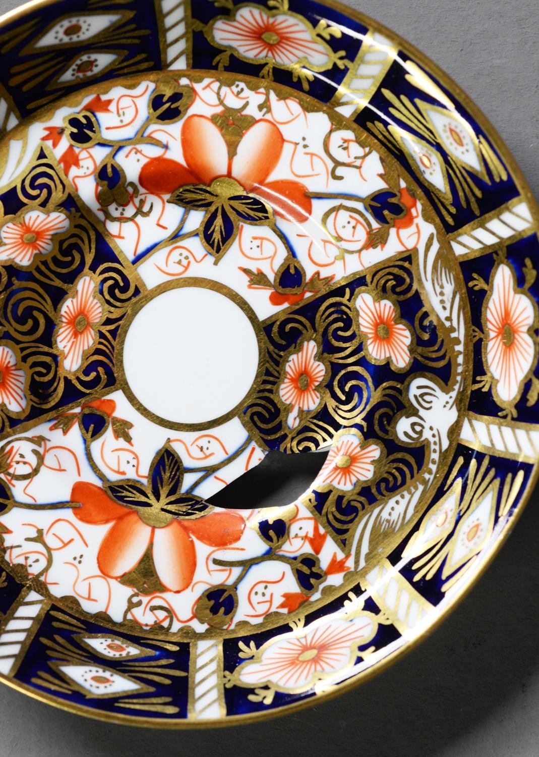 EARLY TWENTIETH CENTURY ROYAL CROWN DERBY 2451 PATTERN IMARI CHINA COFFEE CUP AND SAUCER, date - Image 4 of 4