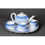COPELAND ‘OLD CROW’ PATTERN BLUE AND WHITE CHINA TEA FOR ONE CABARET SET OF SIX PIECES,