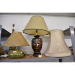 3 LAMPS AND SHADES, TO INCLUDE; A BRASS LAMP, LUSTRE LAMP AND COPPER AND BLACK VASE STYLE LAMP