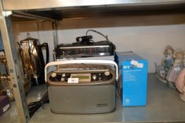 A STEEPLETON MULTI BAND RECEIVER, A ROBERTS DAB RADIO AND A ROBERTS DREAMTIME DAB BLOCK RADIO AND