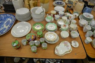 TWENTY TWO PIECES OF ROYAL WORCESTER ‘COUNTRY KITCHEN’ DINNER AND TEA WARES, including FOUR CUPS,