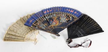 LACE FAN DECORATED WITH SEQUINS AND MOTHER OF PEARL, having mother of pearl sticks extended with