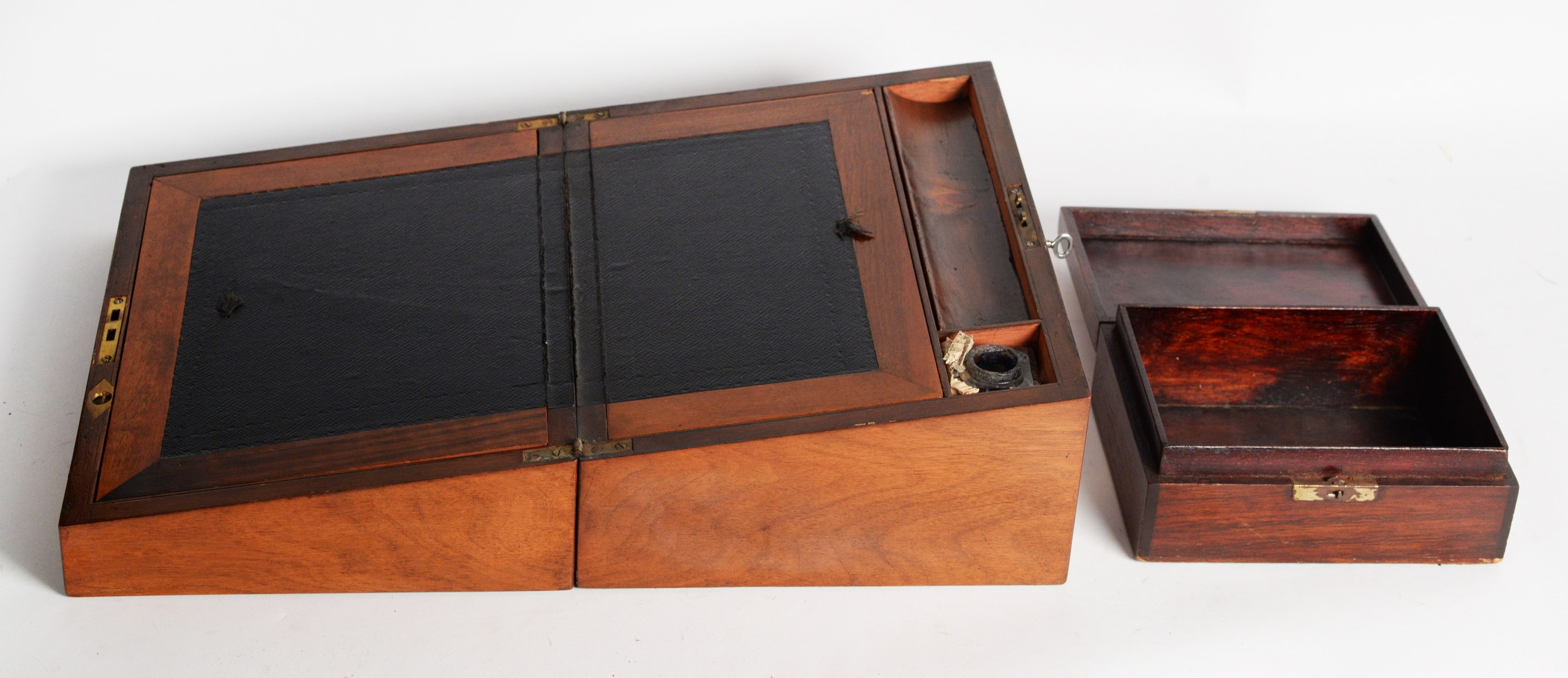 EARLY 20th CENTURY MAHOGANY AND BRASS BOUND PORTABLE WRITING BOX, the interior with a glass - Image 2 of 2