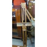 A LARGE VINTAGE WINDSOR AND NEWTON STYLE ARTIST EASEL, 5'2" (160cm) high