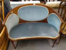 EDWARDIAN SHERATON REVIVAL INLAID MAHOGANY SMALL DRAWING ROOM SETTEE WITH WRAP-AROUND BACK