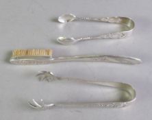 PAIR OF EDWARD VII PIERCED SILVER SUGAR TONGS, 4” (10.2cm) long, Sheffield 1900, 0.63ozt, together