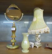 AN ONYX VANITY MIRROR ON STAND, AN ONYX TABLE LAMP AND SHADE AND AN ONYX SMALL VASE (3)