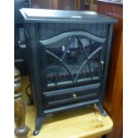 BLACK METAL AND GLAZED STOVE PATTERN ELECTRIC HEATER, WITH COAL EFFECT