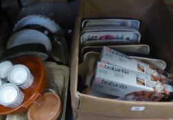 A QUANTITY OF OVEN WARES, RECTANGULAR DISHES (11) AND MISCELLANEOUS KITCHEN WARE