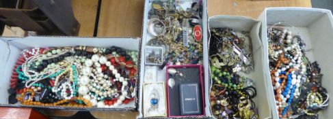 GOOD SELECTION OF COSTUME JEWELLERY TO INCLUDE; MAINLY BEAD DECORATED NECKLACES, BROOCHES,