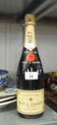 ONE 75CL BOTTLE OF MOET & CHANDON PREMIERE CUVEE CHAMPAGNE EPERNAY