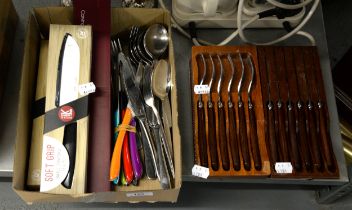 A SET OF BRITISH STEAK KNIVES AND FORKS, IN DRAWER CADDIES, A SET OF STAINLESS STEEL FISH KNIVES AND