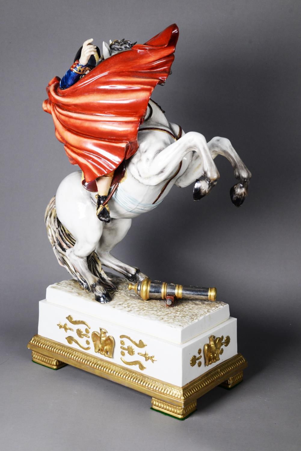 IMPRESSIVE MODERN CAPODIMONTE CERAMIC MODEL OF NAPOLEON I 'CROSSING THE ALPS' based upon JACQUES- - Image 3 of 3