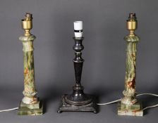 PAIR OF GREEN ONYX PLAIN COLUMN TABLE LAMPS on circular socles and square stepped bases, gilt