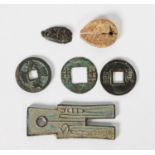 CHINESE COINAGE: Collection of ancient and later Chinese coinage, complete with identification