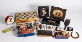 AFRICAN HARDWOOD COMB; chess/draughts and backgammon GAMES BOX with accompanyinfg plastic games