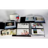 STAMPS, SELECTION OF GB PRESTIGE BOOKLETS to 4 binders, plus VARIOUS LOOSE in bo, plus binder of