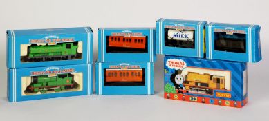 HORNBY OO MINT AND BOXED AS NEW THOMAS AND FRIENDS 0-4-0 LOCOMOTIVE - Ben; two other RELATED BOXED