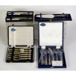 CASED SET OF SIX MODERN FILLED SILVER HANDLED KINGS PATTERN TEA KNIVES, A CASED SET OF SIX