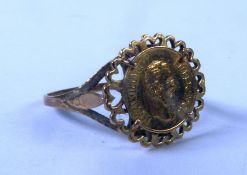 9ct GOLD RING, the top framing a small GOLD COIN - Maximiliano Emperadon, 1.4gms (c/r ring cut)