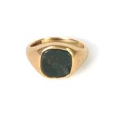 9ct GOLD SIGNET RING, collet set with a bloodstone (stone badly damaged), Birmingham 1963, 6.3gms,