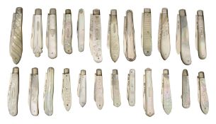 Twenty four silver bladed and mother of pearl fruit and pocket knives.