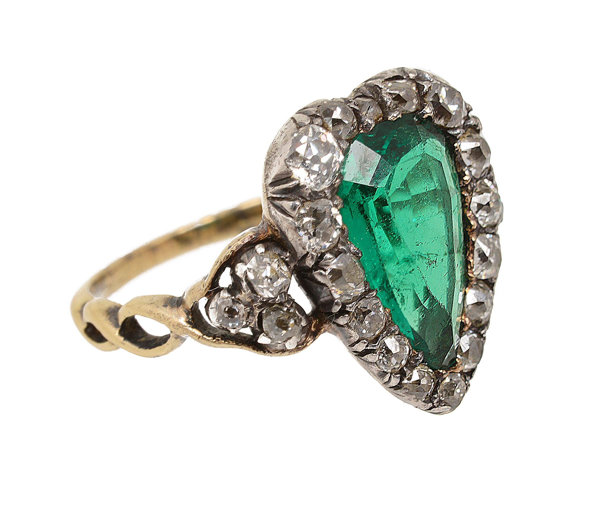 A late 18th/early 19th century emerald and diamond-set heart-shaped cluster ring - Image 2 of 8