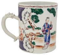 A late 18th century Chinese export porcelain tankard