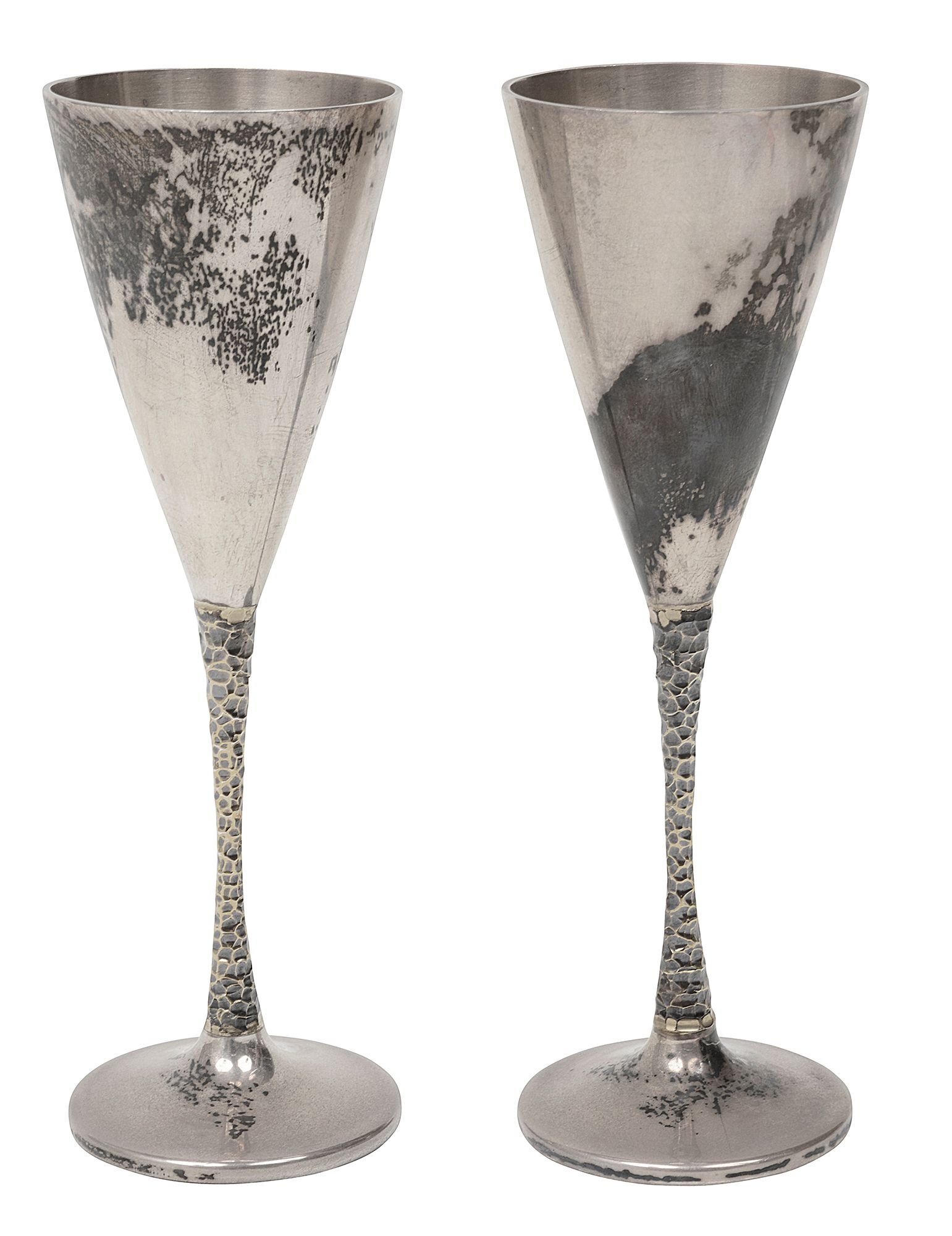 Stuart Devlin (1931-2018) A pair of modern silver and parcel gilt liqueur goblets