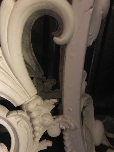 A Victorian marble topped cast iron conservatory table - Image 2 of 3